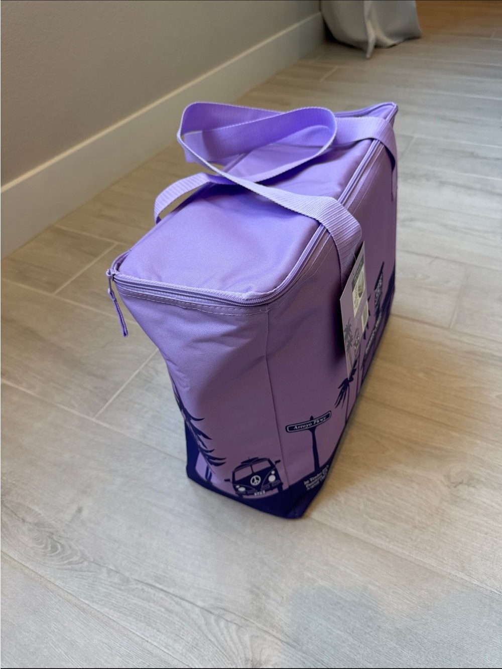Trader Joe's Insulated Grocery Tote! - Picture 4 of 11